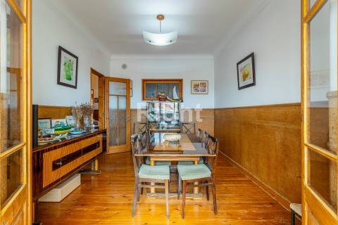 Apartamento T5 em Arroios