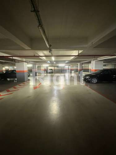 Apartamento T1 renovado com 1 lugar de estacionamento