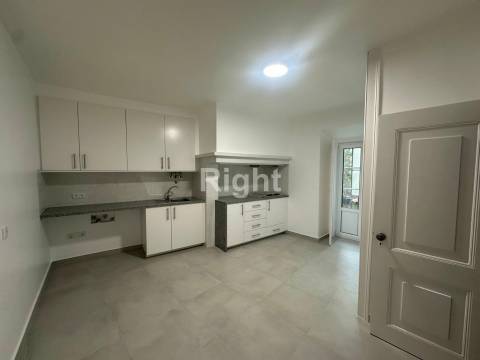 Apartamento T3 com charme no coração do Príncipe Real