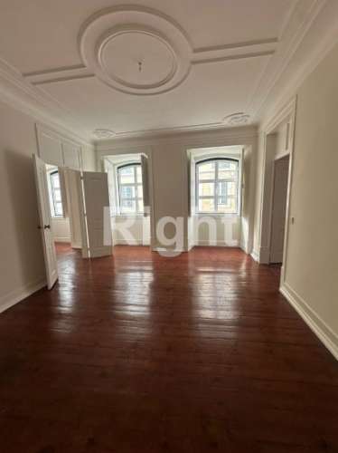 Apartamento T3 com charme no coração do Príncipe Real