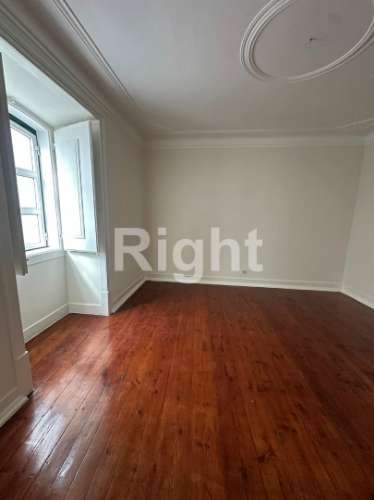 Apartamento T3 com charme no coração do Príncipe Real