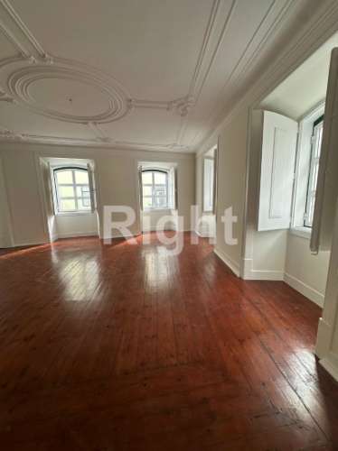 Apartamento T3 com charme no coração do Príncipe Real