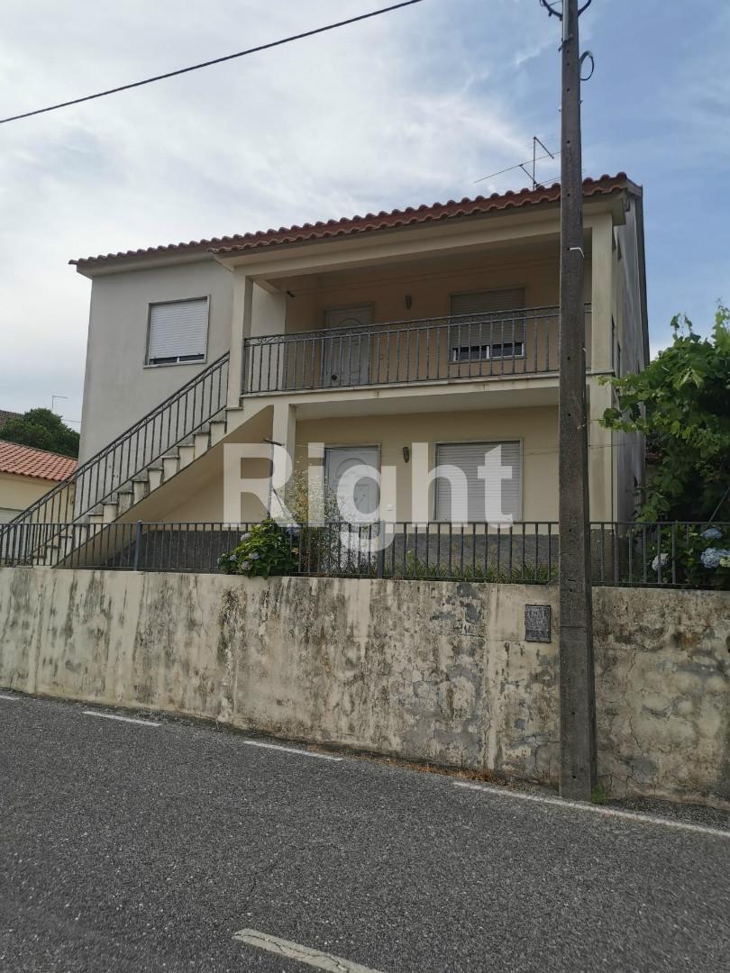 Moradia V5 Rústica e Confortável com Vistas Deslumbrantes – Castelo Branco