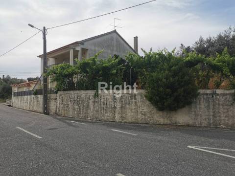 Moradia V5 Rústica e Confortável com Vistas Deslumbrantes – Castelo Branco