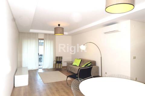 Apartamento T1 mobilado nas Laranjeiras, Lisboa