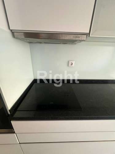 Apartamento T2 renovado no centro da Amadora