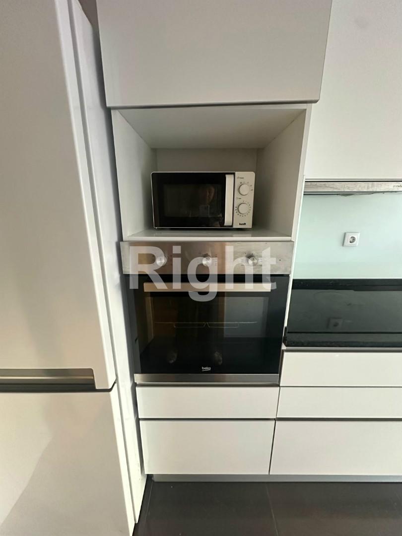 Apartamento T2 renovado no centro da Amadora