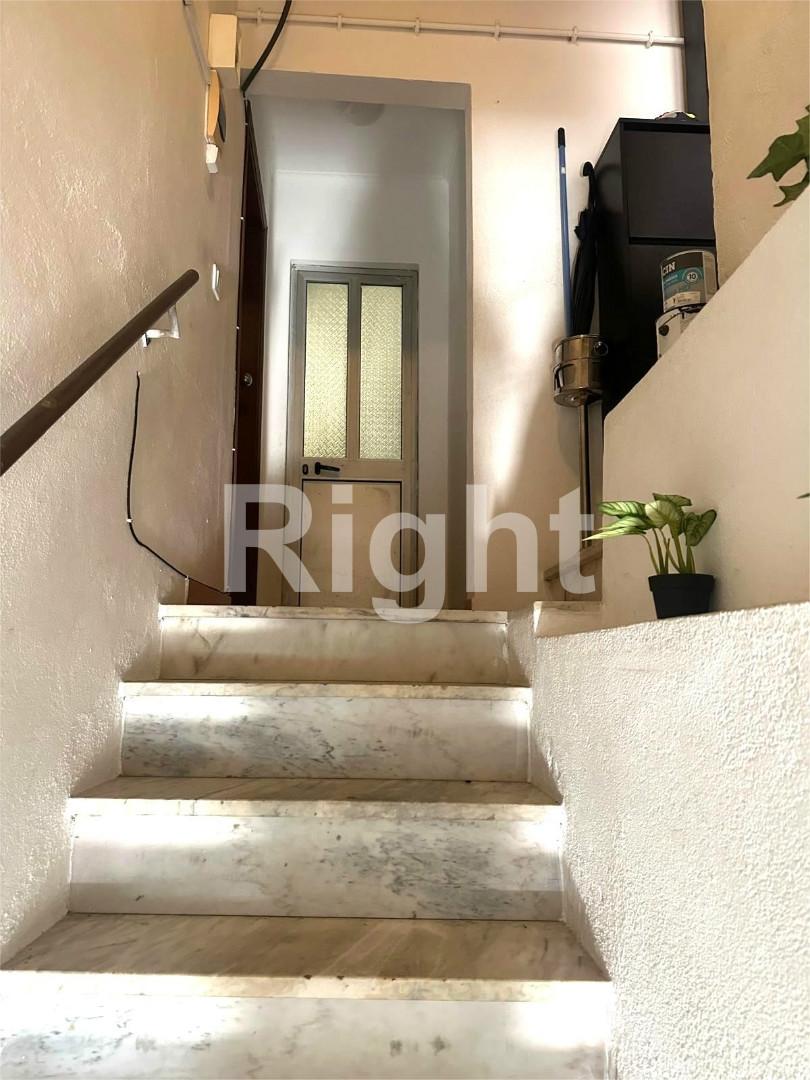 Prédio na Charneca da Caparica, Almada