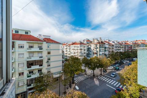 Apartamento T3 em Benfica, Lisboa