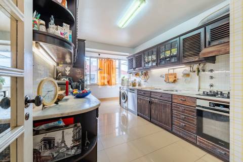 Apartamento T3 em Benfica, Lisboa