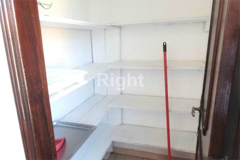 Apartamento T2 na zona central de Alfornelos, Amadora