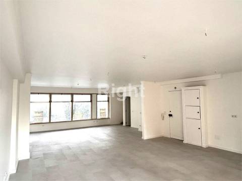 Escritório para arrendamento em Odivelas