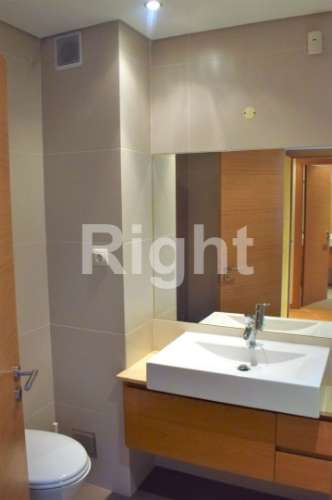 Apartamento T2 em condomínio com jardim e piscina - Benfica