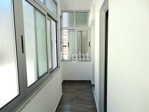 Apartamento T2 em Carnide/Lisboa
