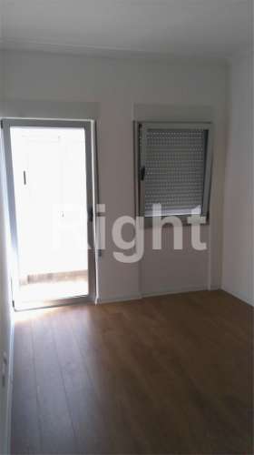 Apartamento T2 em Carnide/Lisboa