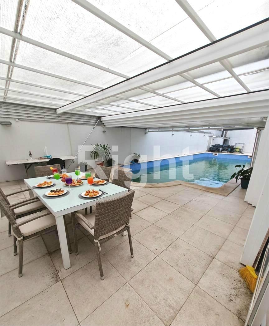 Quartos para alugar em moradia em Paio Pires