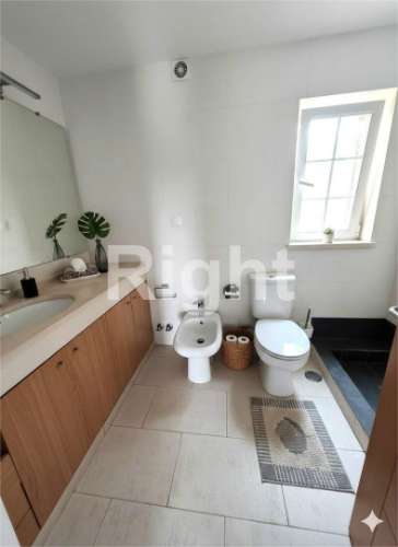 Quartos para alugar em moradia em Paio Pires