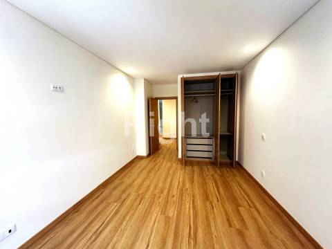 Apartamento T1 novo com terraço em Benfica