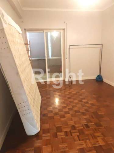 Apartamento T3 com garagem e Odivelas