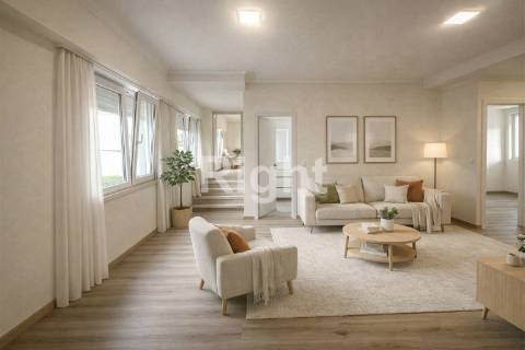 Apartamento T3 remodelado em Alvalade