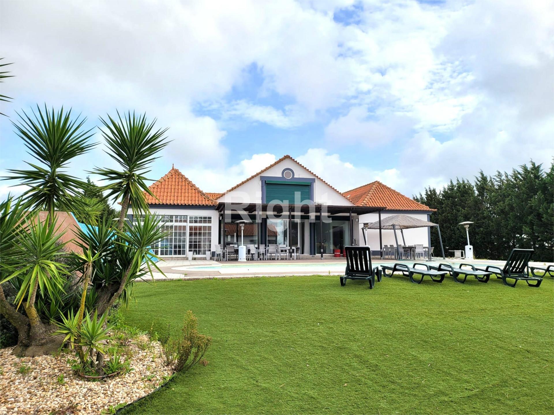 Quinta com Piscina em Palmela.