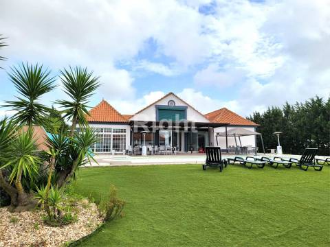 Quinta com Piscina em Palmela.