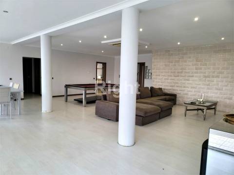 Quinta com Piscina em Palmela.