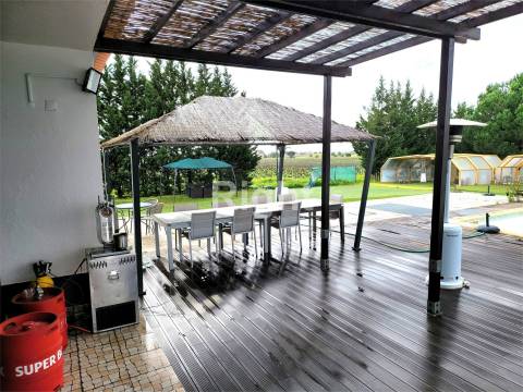 Quinta com Piscina em Palmela.
