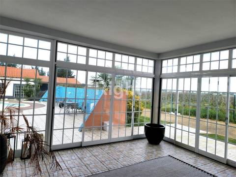 Quinta com Piscina em Palmela.