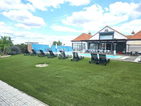 Quinta com Piscina em Palmela.
