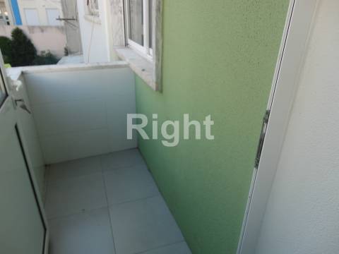 Apartamento T2 no Bairro do Rego