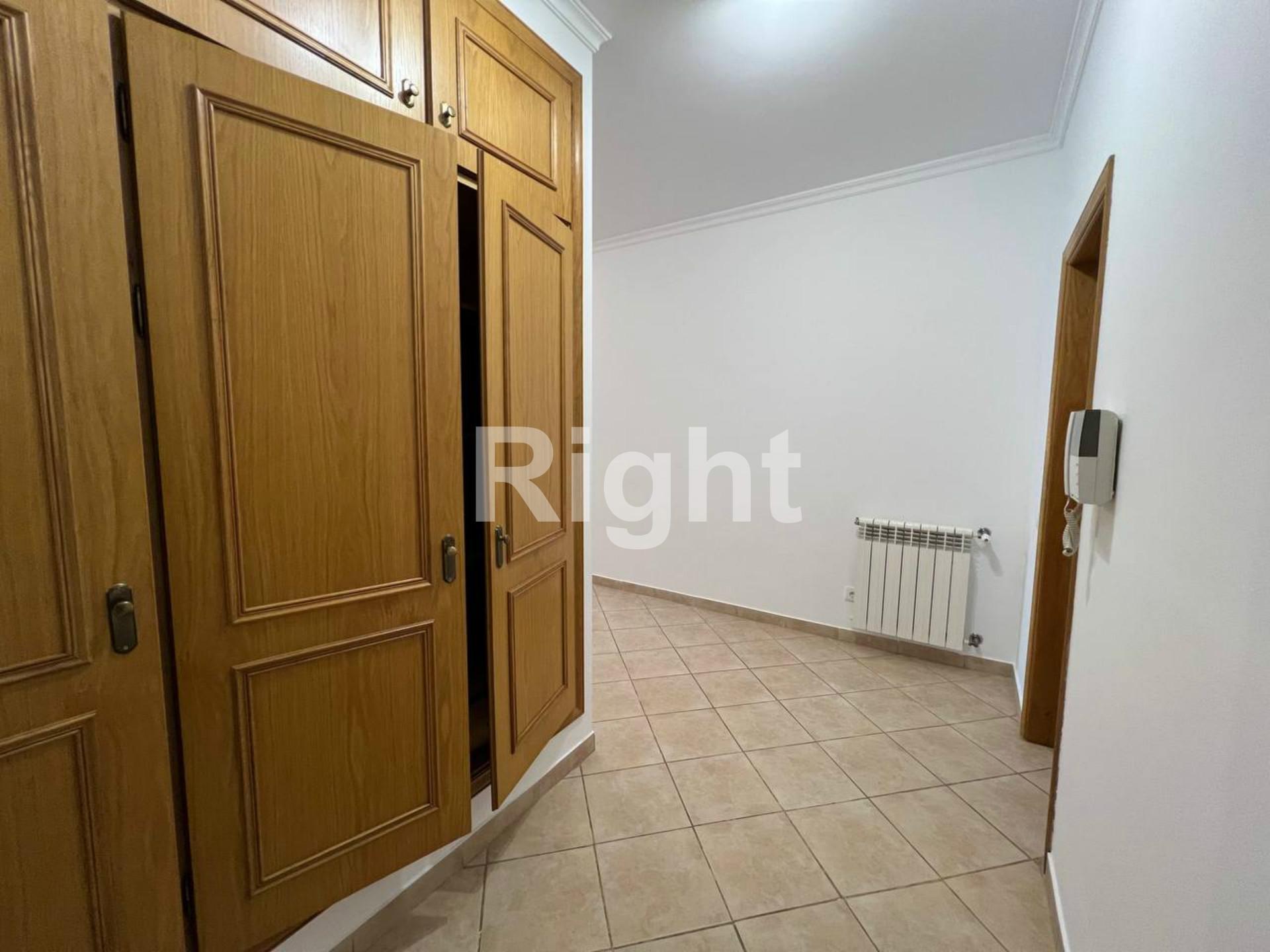 Apartamento T3 Venda em Santarém (Marvila), Santa Iria da Ribeira de Santarém, Santarém (São Salvador) e Santarém (São Nicolau),Santarém