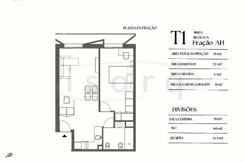 Apartamento T1 com varanda e lugar de garagem em edifício com jardim.