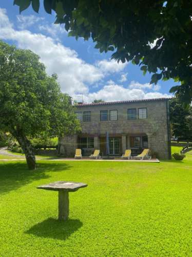 Quinta no Caminho de Santiago - 2 Casas e 3HA de potencial