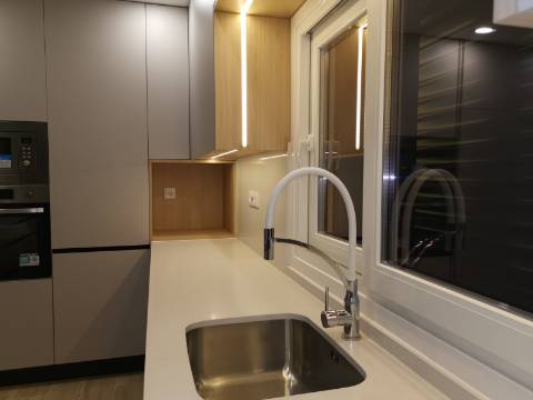 Moradia V4 Isolada - Terrea - Redondos / Fernão Ferro