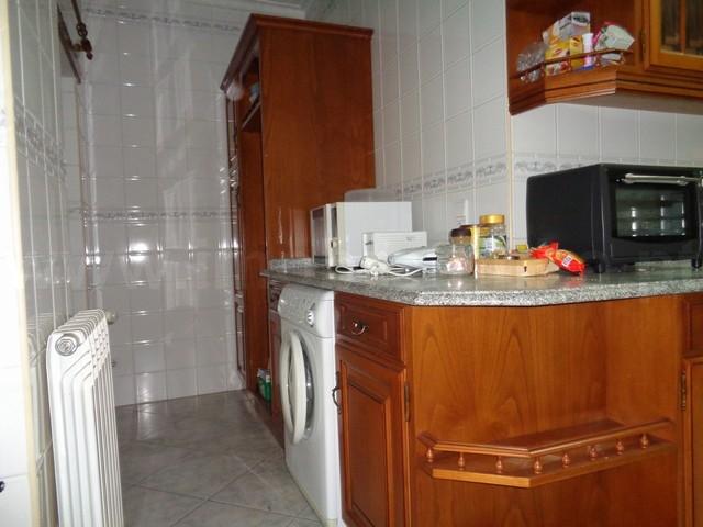 1 Quarto  p/ Rapariga - Junto ao Serra Shopping