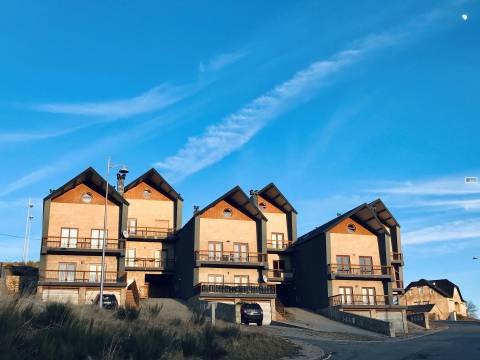 T2 c/ Garagem - Penhas da Saúde