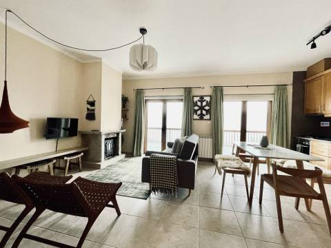 T2 c/ Garagem - Penhas da Saúde