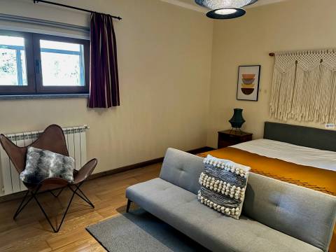 T2 c/ Garagem - Penhas da Saúde