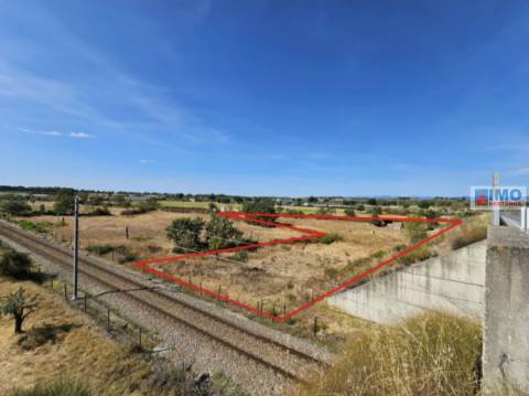 Quinta com moradia V2 legalizada