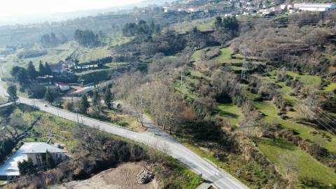 Lote de Terreno - p/ Construção de Moradias - Entrada da Covilhã
