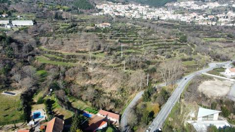 Lote de Terreno - p/ Construção de Moradias - Entrada da Covilhã
