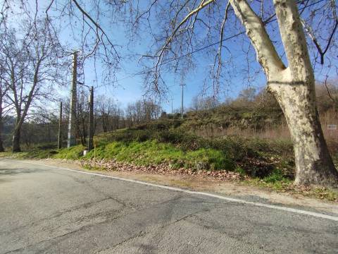 Lote de Terreno - p/ Construção de Moradias - Entrada da Covilhã