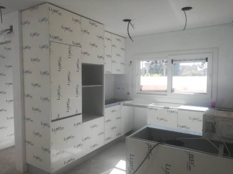 Moradia Geminada T4 DUPLEX Venda em Fernão Ferro,Seixal