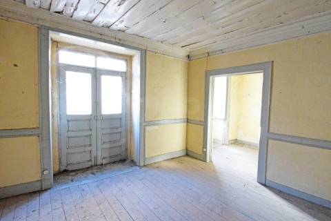 Moradia c/ Projeto Pré - Aprovado p/ 3 apartamentos - Teixoso