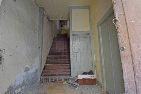 Moradia c/ Projeto Pré - Aprovado p/ 3 apartamentos - Teixoso