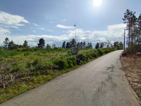 Terreno c/ Regadio - Salgueiral - Enxames - Fundão