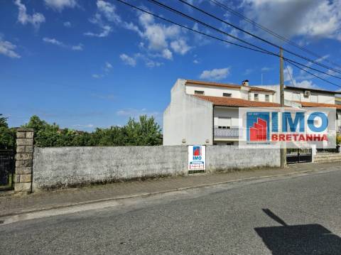 Terreno urbano 1820m - centro da Vila de Alcains