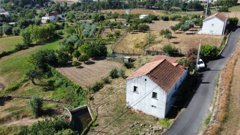 Quinta c/ Habitação - Teixoso
