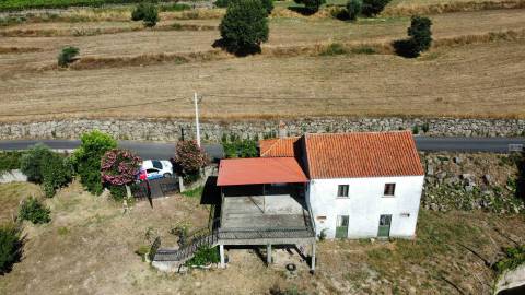 Quinta c/ Habitação - Teixoso